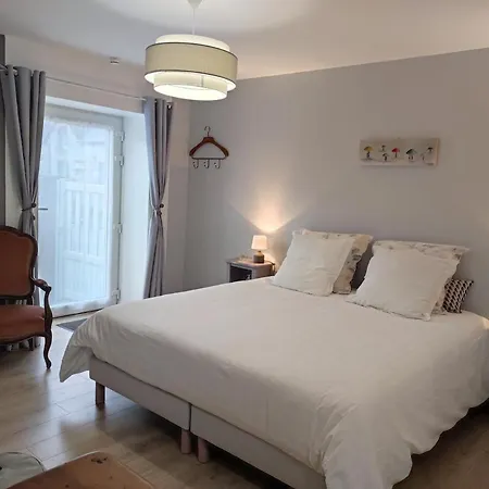 A La Ferme De Germain Bed & Breakfast 3*