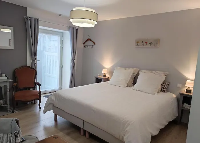 A La Ferme De Germain Bed and Breakfast 3*